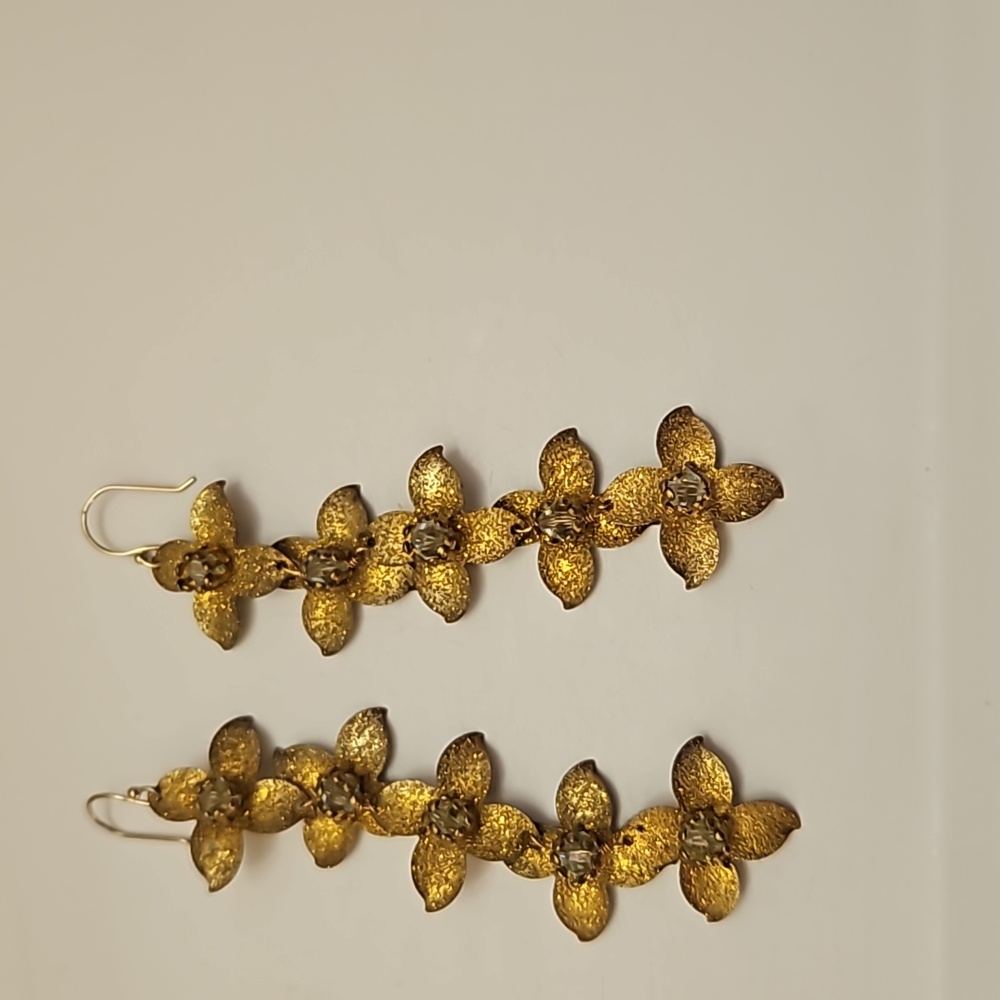 Beautiful gold Anthropologie earrings